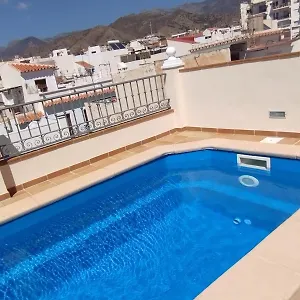atico-con-piscina-privada-en-el-corazon-de-nerja.es-andalucia.com/
